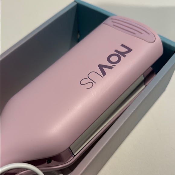 Novus iconic Hair Waver in Light Pink - Picture 10 of 10